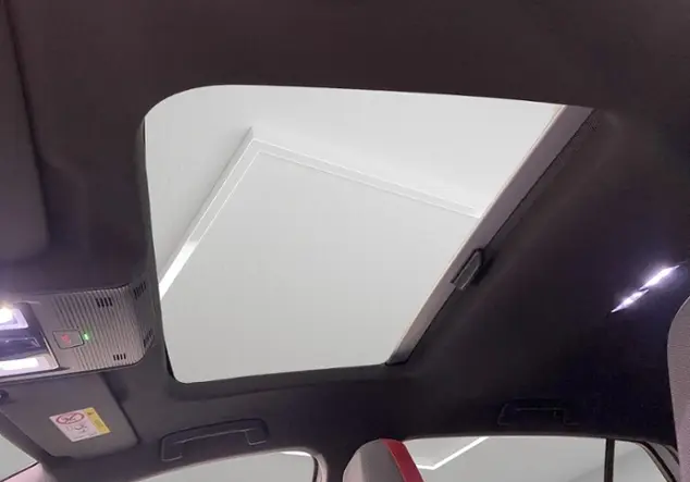 Angebotsdetails Volkswagen Golf VIII GTI 2.0 TSI / RFK Weià (Pure White)