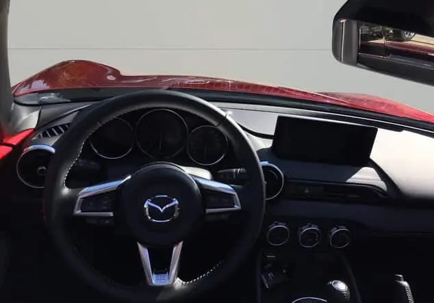 Angebotsdetails Mazda MX-5 MX-5 RF SKYACTIV-G 1.5 Homura-RECARO-BOSE-KAMERA SOUL RED CRYSTAL