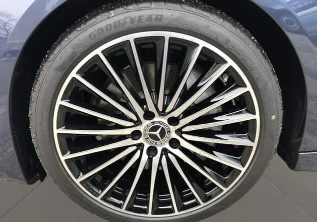 Angebotsdetails Mercedes-Benz C 180 T-Modell Edition AMG-Line Metalliclack sodalithblau