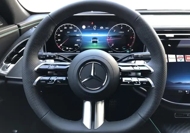 Angebotsdetails Mercedes-Benz E 450 d 4MATIC T-Modell ++sofort verfügbar++ Manufaktur lack manufaktur alpingrau uni