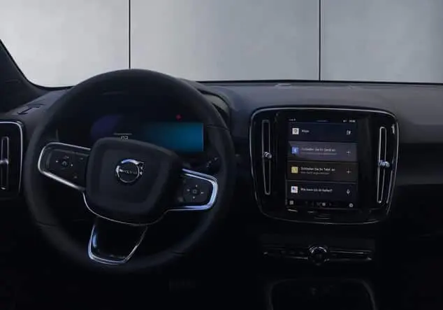 Angebotsdetails Volvo C40 C40 Recharge vollelektrisch, Automatik, Navi, Panormadach, Rückfahrkamera schwarz