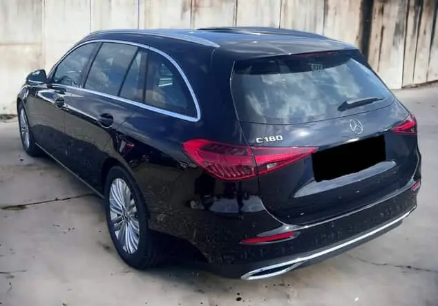 Angebotsdetails Mercedes-Benz C-Klasse C 180 T-Modell AVANTGARDE, Automatikgetriebe 9G-Tronic, aktiver Abstandsassistent, Klimaautomatik, SHZ, Schwarz