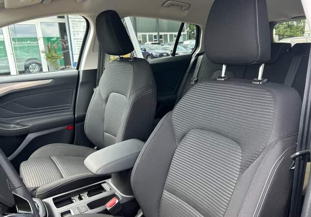 Angebotsdetails Ford Focus Titanium Grau