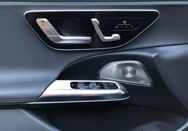 Angebotsdetails Mercedes-Benz E 300 de T-Modell ++sofort verfügbar++ Metalliclack graphitgrau