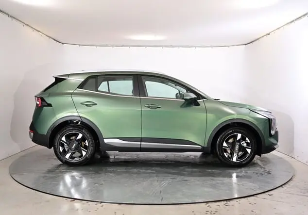 Angebotsdetails Kia Sportage Kia Sportage LX Plus 1.6 T-GDI 110 kW (150 PS) 7-Gang-DCT Experience Grün Metallic