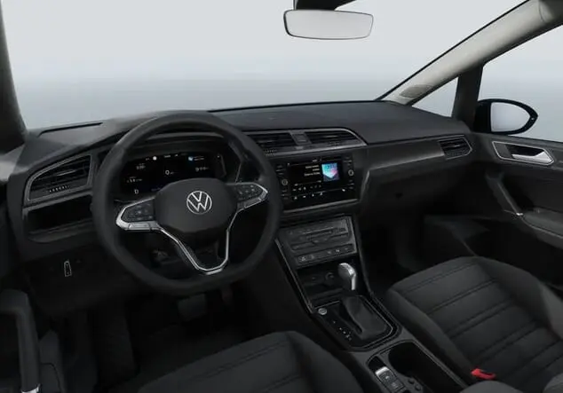 Angebotsdetails Volkswagen Touran Volkswagen Touran Highline R-Line 1.5 TSI 110 kW (150 PS) 7-Gang-DSG Grenadillschwarz Metallic