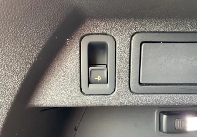 Angebotsdetails Volkswagen Tiguan R 2.0 TSI 4Motion 'Black Style' Grau (Delfingrau Metallic)