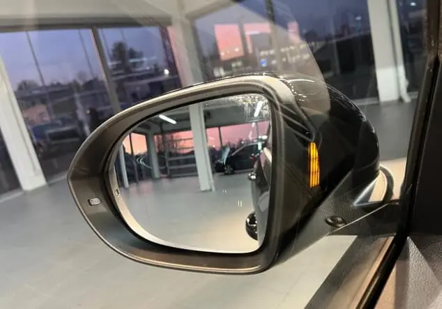 Angebotsdetails Volkswagen T-Roc 2.0 TSI R-Line 4Motion ++sofort verfügbar++ Grenadillschwarz