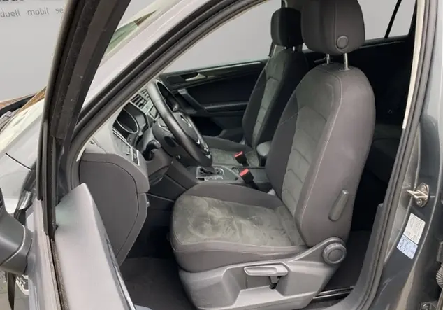 Angebotsdetails Volkswagen Tiguan 2.0 TDI Highline R-Line 'Black Style' Grau (Indiumgrau Metallic)