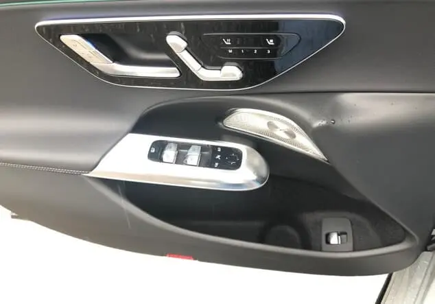 Angebotsdetails Mercedes-Benz E 450 d 4MATIC ++sofort verfügbar++ Manufaktur lack manufaktur alpingrau uni
