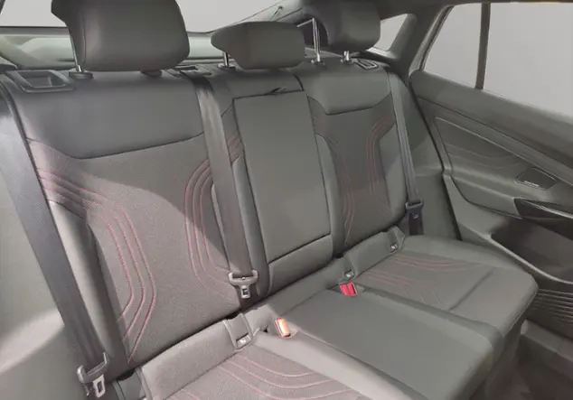 Angebotsdetails Volkswagen ID.5 GTX 4MOTION 250 kW (340 PS) 79 kWh 1-G-Auto Silber (Scale Silver Metallic / Schwarz)