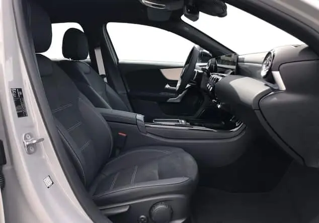 Angebotsdetails Mercedes-Benz A-Klasse 200 Limousine ++verfügbar ab 24.09.25++ Grau manufaktur lack manufaktur alpingrau uni