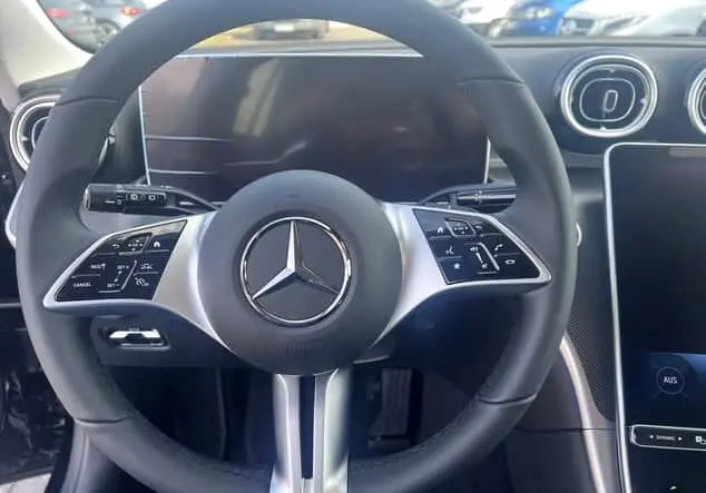 Angebotsdetails Mercedes-Benz C-Klasse C 180 T-Modell AVANTGARDE, Automatikgetriebe 9G-Tronic, aktiver Abstandsassistent, Klimaautomatik, SHZ, Schwarz