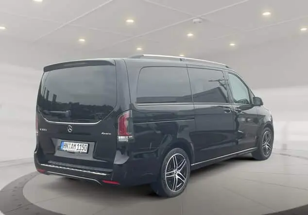 Angebotsdetails Mercedes-Benz V 300 d **AMG Obsidianschwarz
