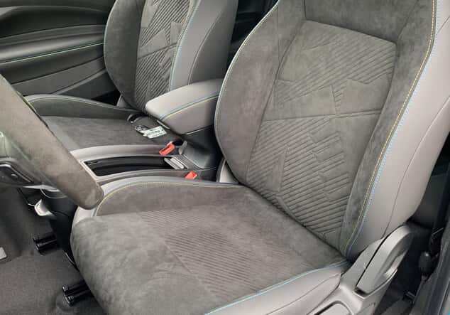 Angebotsdetails Abarth 500e Scorpione Blau