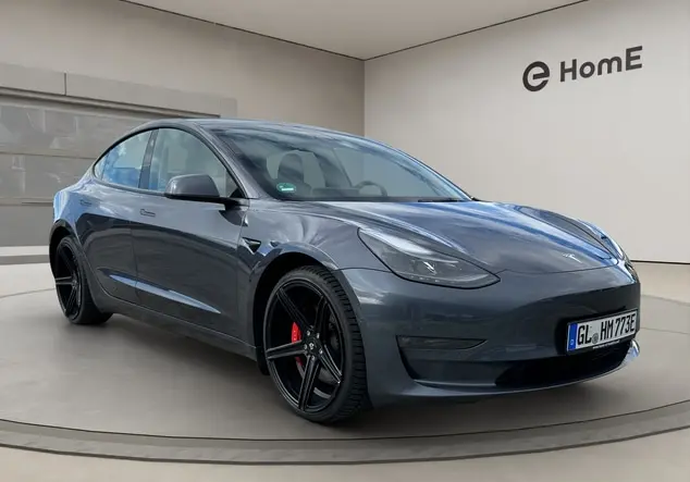 Angebotsdetails Tesla Model 3 grau