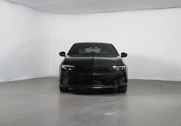 Angebotsdetails Opel Astra Opel Astra GS 1.2 Turbo 96 kW (130 PS) 8-Gang Automatikgetriebe Karbon Schwarz Metallic