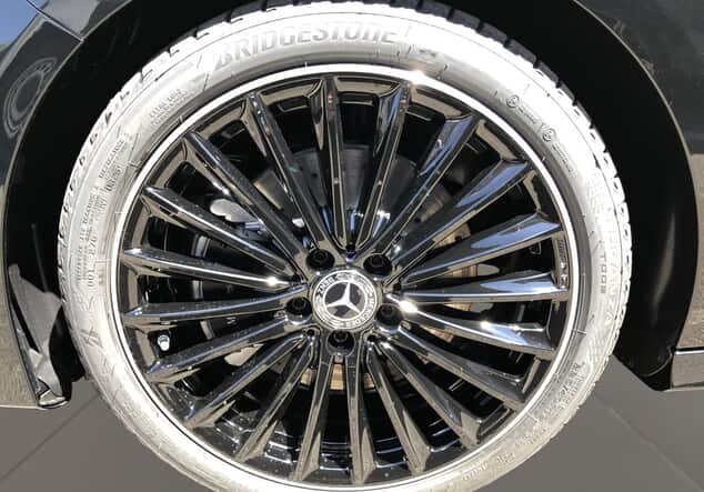 Angebotsdetails Mercedes-Benz A 220 d Limousine ++sofort verfügbar++ Metalliclack kosmosschwarz