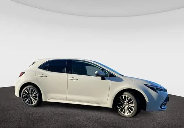 Angebotsdetails Toyota Corolla 1,8l Hybrid Team D Technik-Paket weiß