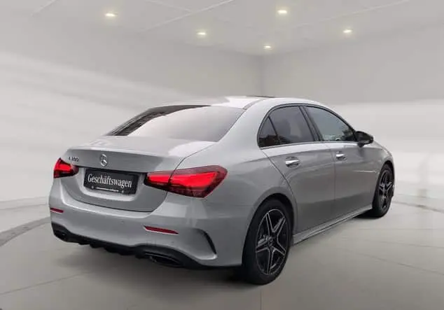 Angebotsdetails Mercedes-Benz A-Klasse 200 Limousine ++ verfügbar ab 15.03.2026 ++ Grau manufaktur lack manufaktur alpingrau uni