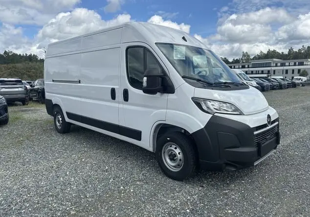 Angebotsdetails Opel Movano Opel Movano Cargo Kastenwagen verblecht L3H2 3.5t 2.2 BlueHDi 140 103 kW (140 PS) 6-Gang Cassablanca Weiß