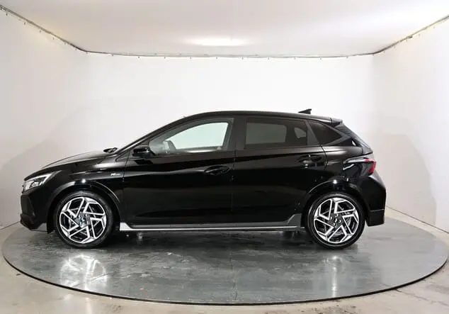 Angebotsdetails Hyundai i20 Hyundai i20 N-Line FL 1.0 T-GDI 74 kW (100 PS) 7-Gang-DSG Phantom Black Pearl