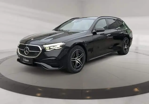Angebotsdetails Mercedes-Benz E 220 d 4MATIC T-Modell Night Paket Schwarzlack obsidianschwarz