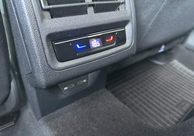 Angebotsdetails Volkswagen Golf 8 Life 1,5 l TSI Facelift Blau (Anemonenblau Metallic)