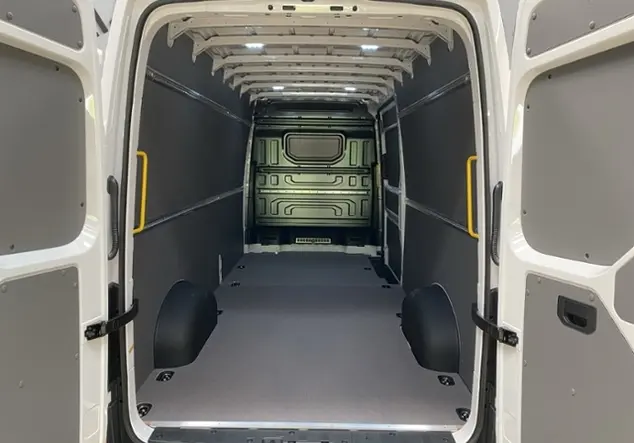 Angebotsdetails Volkswagen Crafter 35 Kasten 2.0 TDI LR KLIMA WeiÃ (Candy-WeiÃ)