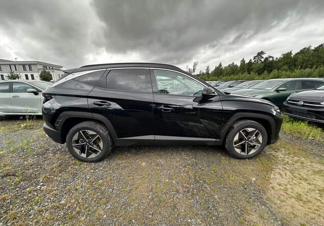 Angebotsdetails Hyundai TUCSON Hyundai Tucson GO! Plus 1.6 T-GDi HEV 6-Gang Automatikgetriebe 4WD Abyss Black