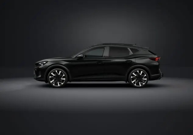 Angebotsdetails Cupra Formentor Cupra Formentor VZ 2.0 TSI 7-Gang-DSG 4Drive 245.00 kW (333 PS) Midnight Schwarz Metallic