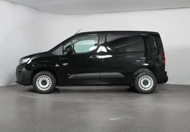 Angebotsdetails Opel Combo Opel Combo Cargo L1 mit normaler Nutzlast 1.5 Diesel 75 kW (102 PS) 6-Gang Karbon Schwarz Metallic