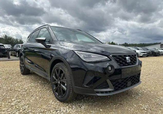 Angebotsdetails Seat Arona Seat Arona FR Black Edition 1.5 TSI 110 kW (150 PS) 7-Gang-DSG Midnight Schwarz Metallic