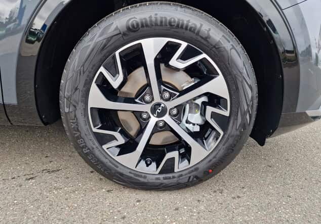 Angebotsdetails Kia Sportage Spirit 4WD DRIVE Grau ((H8G) PENTA METAL M)