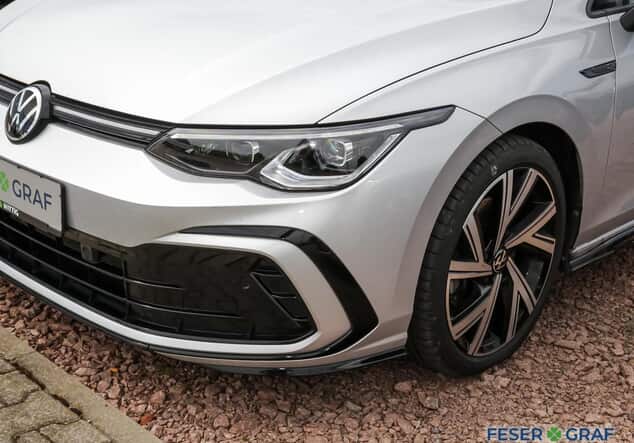 Angebotsdetails Volkswagen Golf 2.0 TSI R-Line BlackStyle AHK/Matrix Reflexsilber Metallic