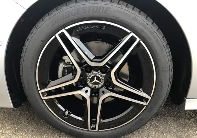 Angebotsdetails Mercedes-Benz A-Klasse 180 ++sofort verfügbar++ Metalliclack hightechsilber