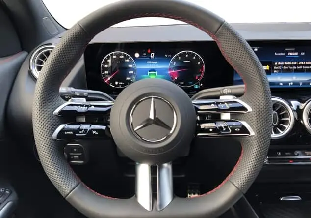 Angebotsdetails Mercedes-Benz GLA 200 AMG-Line ++sofort verfügbar++ Blau-lack spektralblau