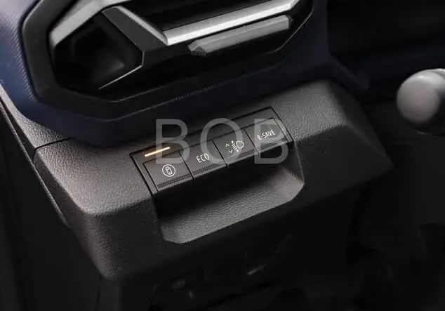 Angebotsdetails Dacia Duster FL24 Journey HYBRID 140 NAVI Kamera Safari-GrÃ¼ngrau (GrÃ¼n)