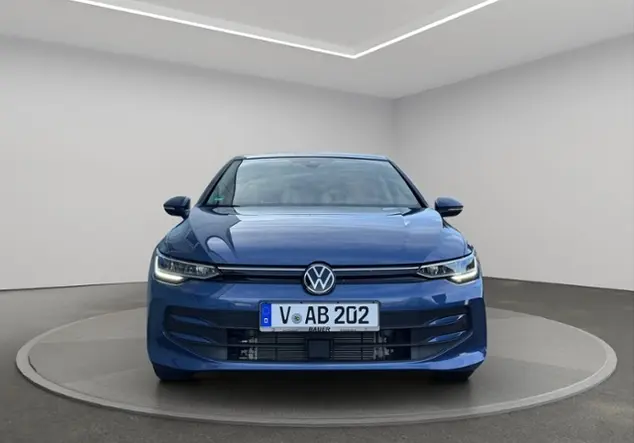 Angebotsdetails Volkswagen Golf 8 Life 1,5 l TSI Facelift Blau (Anemonenblau Metallic)