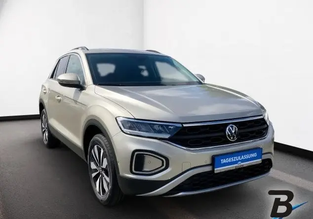 Angebotsdetails Volkswagen T-Roc 1.0 TSI Move IQ-Drive Rear View Silber