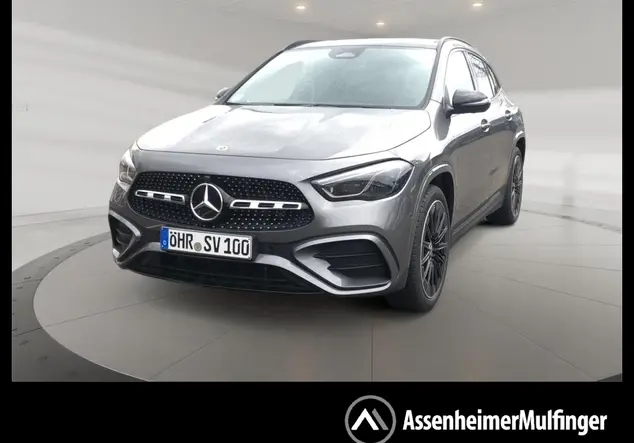 Angebotsdetails Mercedes-Benz GLA 200 ++sofort verfügbar++ Metalliclack mountaingrau