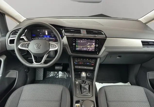 Angebotsdetails Volkswagen Touran 1.5TSI DSGR-Line RfK Schwarz (Grenadillschwarz Metallic)