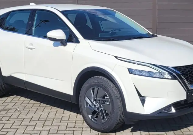 Angebotsdetails Nissan Qashqai DIG-T Mild Hybrid Acenta X-Tronic weiß metallic / grau metallic