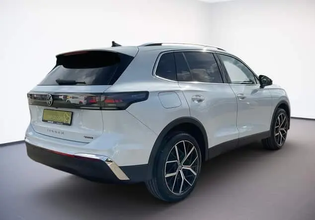 Angebotsdetails Volkswagen Tiguan Tiguan ELEGENCE 4M 2.0TDI 193PS.DSG.MATRIX.NAVI.PANO.AHK.HUD.PDC Oryxweiß Perlmutteffekt