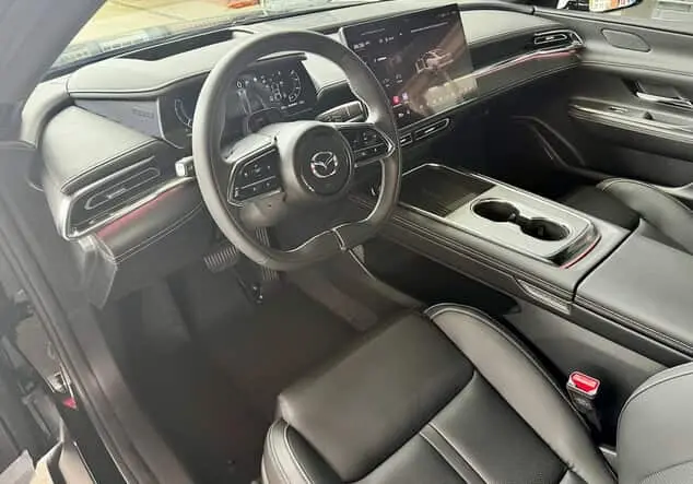 Angebotsdetails Mazda 6E 6e 258PS TAKUMI*LEDER-S*PANO Jet Black