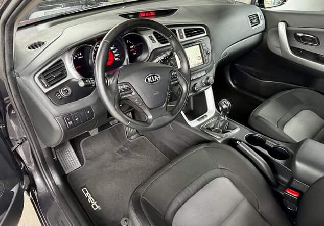 Angebotsdetails Kia Ceed Vision (E5B) WINCHESTERGRAU MET.