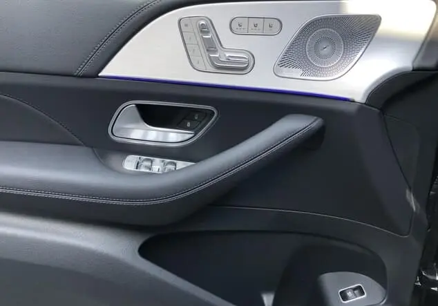 Angebotsdetails Mercedes-Benz GLE 450 d 4MATIC ++sofort verfügbar++ Metalliclack obsidianschwarz