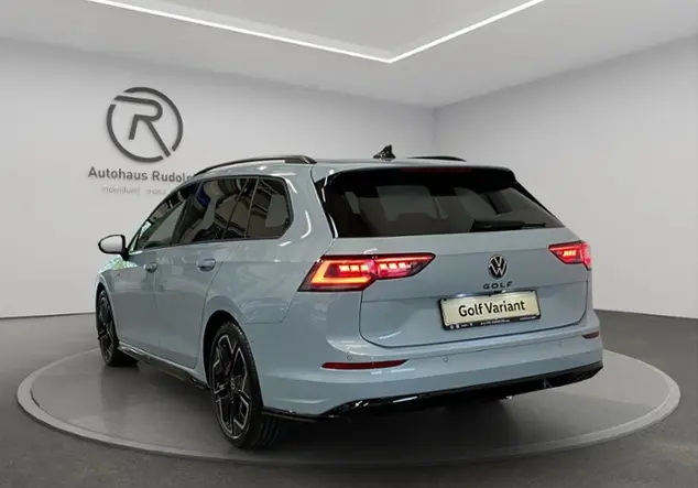 Angebotsdetails Volkswagen Golf VIII Variant R-Line 1.5 eTSI KLIMA Blau (Crystal Ice Blue Metallic)