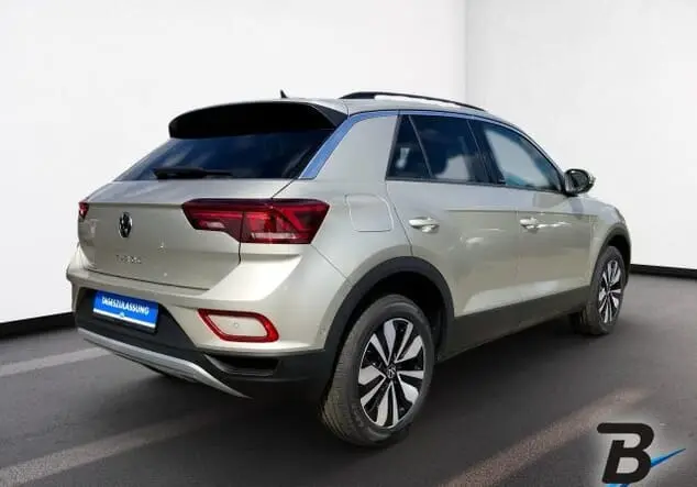 Angebotsdetails Volkswagen T-Roc 1.0 TSI Move IQ-Drive Rear View Silber
