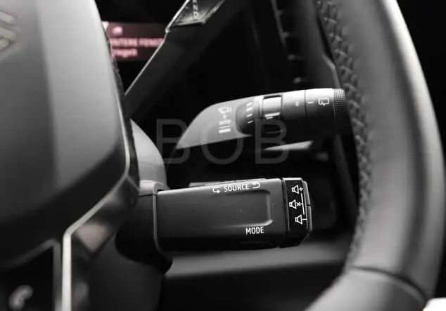 Angebotsdetails Renault Espace 6 Iconic Full Hybrid 200 NAVI Dolomit-Grau (Grau)